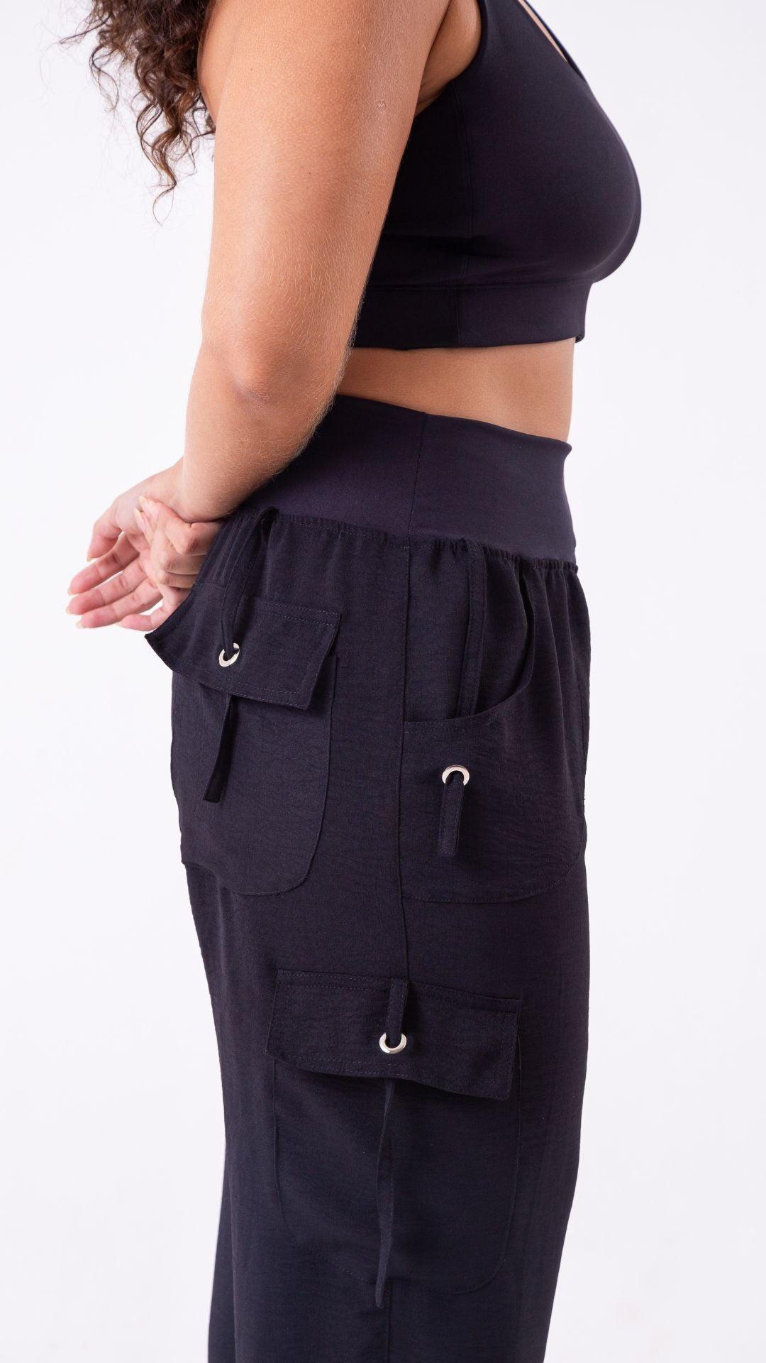 Black Lis Cargo Pants - Equilibrium Activewear