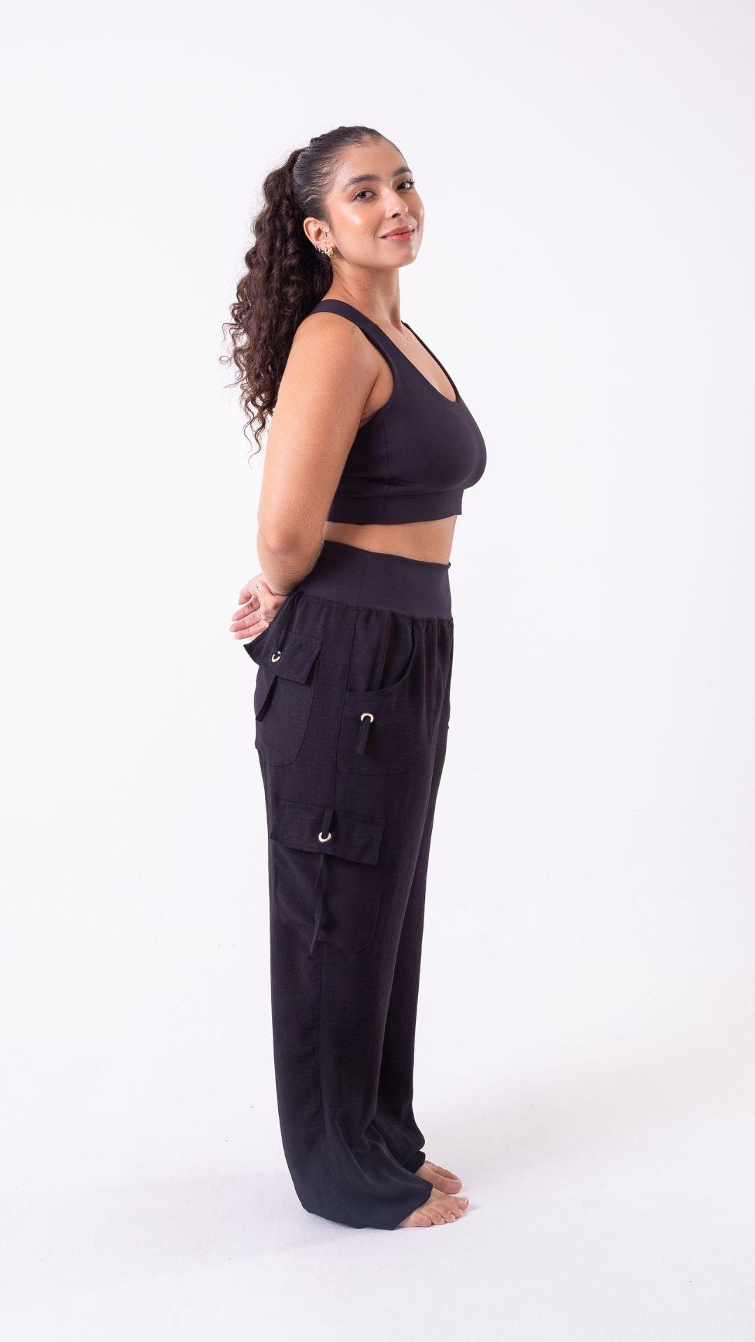 Black Lis Cargo Pants - Equilibrium Activewear