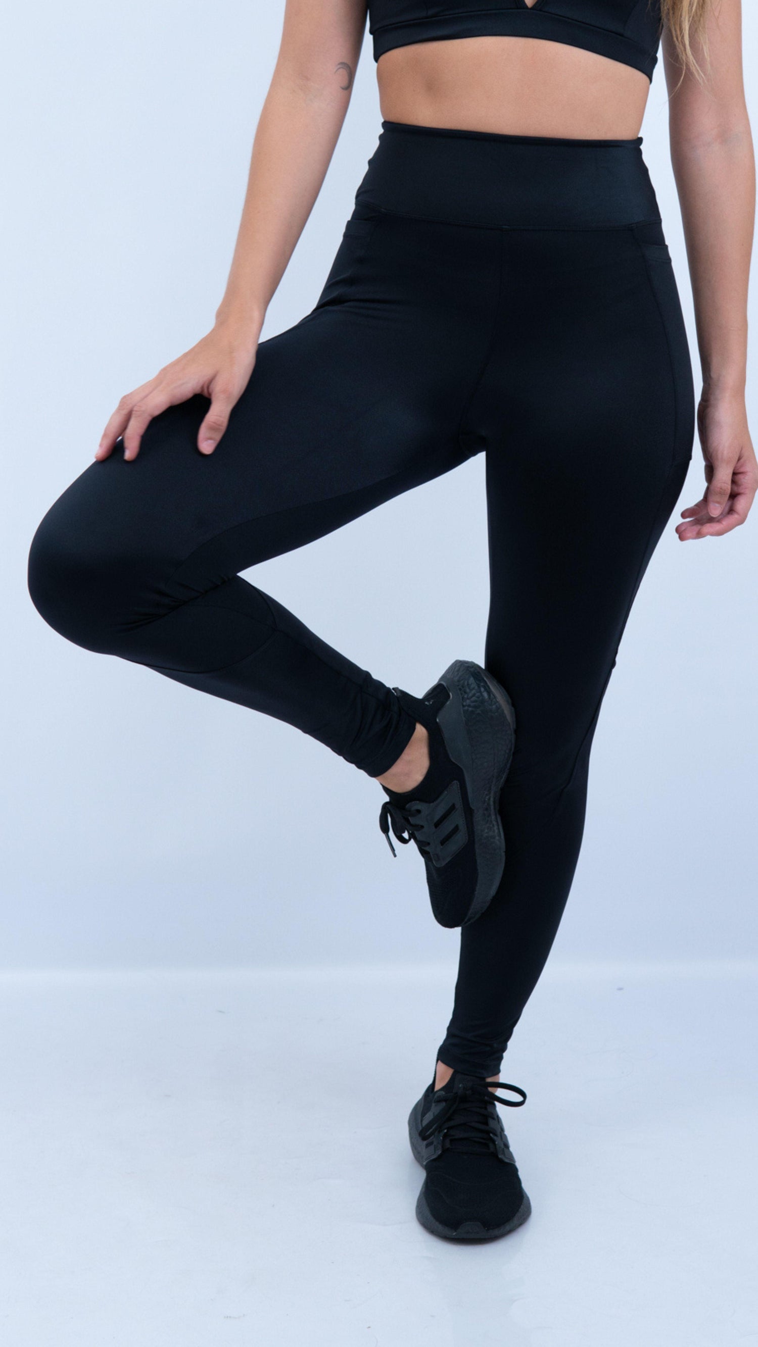 Black Feminine Legging - Equilibrium Activewear