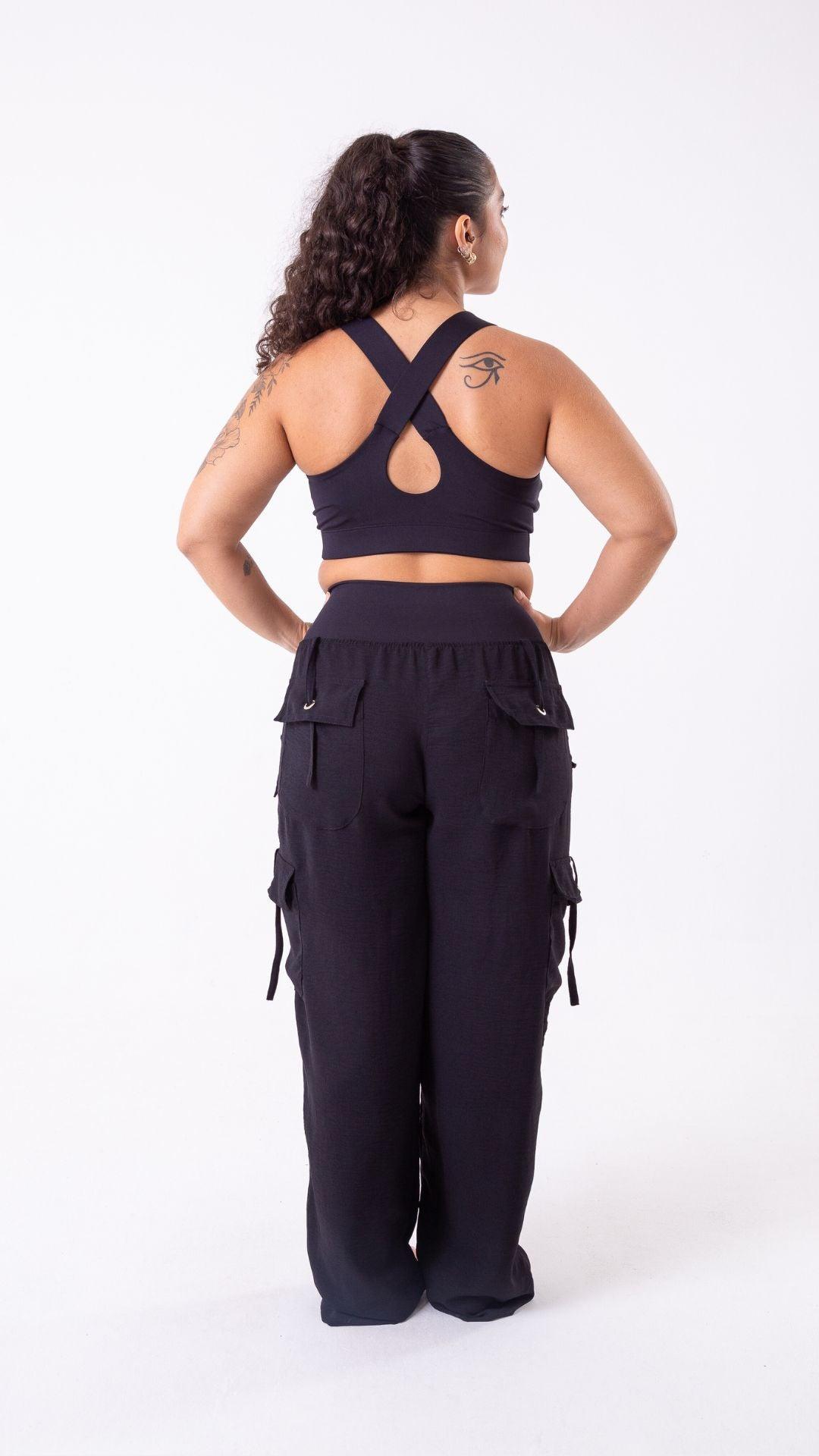 Black Lis Cargo Pants - Equilibrium Activewear