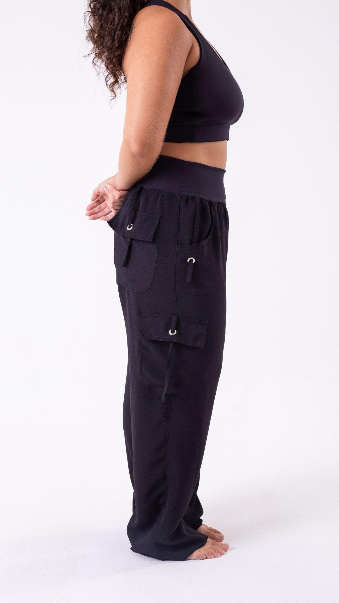 Black Lis Cargo Pants - Equilibrium Activewear