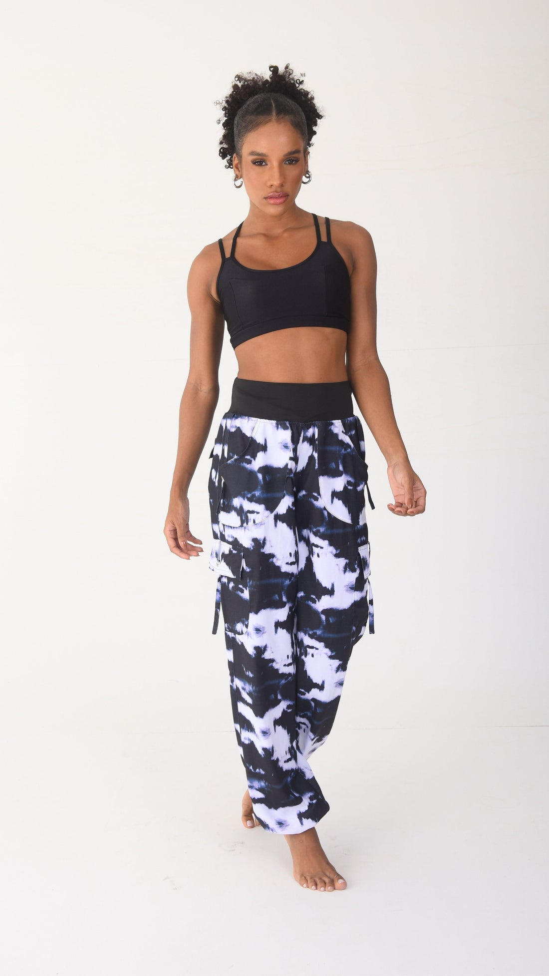Midnight Lis Cargo Pants - Equilibrium Activewear